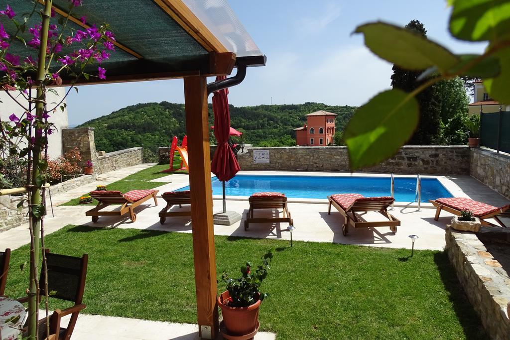 Villa Letizia Oprtalj Bilik gambar