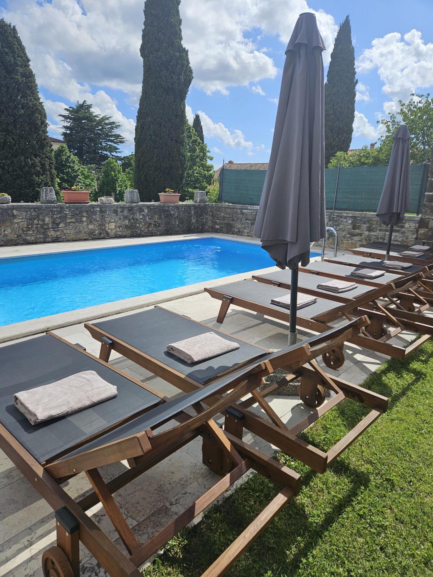 Villa Letizia Oprtalj Luaran gambar